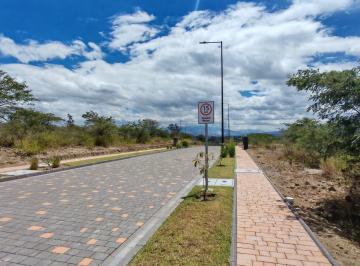 Terreno / Lote · 1182m² · Terreno en Venta 1.182 m² Vista Al Antisana - Sector Napakuna - Tumbaco, Quito