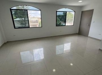 Departamento · 90m² · 2 Habitaciones · 1 Estacionamiento · Comodo Departamento en Alquiler – Ceibos con Garaje