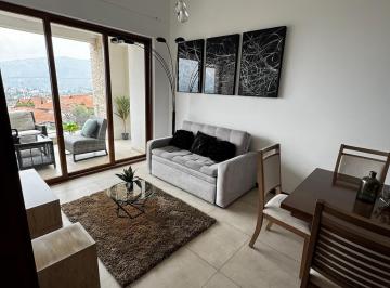 Suite de 1 habitación, Quito · En Renta Suite Amoblada, Ubicado en Cumbaya y con Prestigiosa Vista.