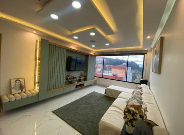 Casa de 5 habitaciones, Quito · Casa de 194 m² con 5 Dorm. en Venta en Los Chillos