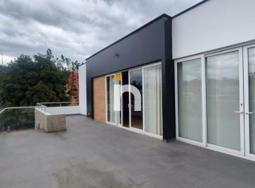 Casa de 4 habitaciones, Cuenca · Casa Amplia en Arriendo en El Norte de Cuenca, Sector Cholas de Piedra