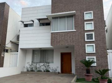 Casa de 3 habitaciones, Guayaquil · Alquiler de Casa con Piscina en Urbanización Casa Club /vía a La Costa