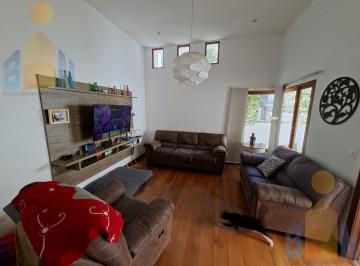 Casa · 161m² · 3 Habitaciones · 2 Estacionamientos · En Conjunto Sector Rancho San Francisco Venta de Casa