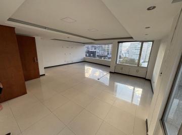 Oficina comercial , Quito · Venta! Oficina con Excelente Vista y 2 Parqueaderos – La Coruña