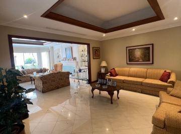 Casa de 5 habitaciones, Guayaquil · Casa de Venta, con Ascensor
