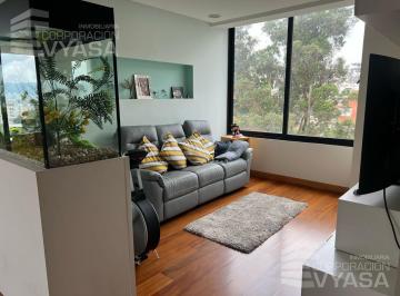 Bodega-Galpón · 666m² · 3 Habitaciones · 4 Estacionamientos · Quito Tenis - Hermoso Penthouse de 390 m² en Venta con Terraza