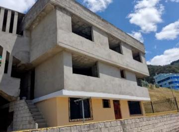 Casa de 3 habitaciones, Quito · Oportunidad Casa Independiente, Sector Santa Bárbara Alta, Sur de Quito