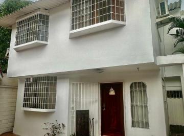 Casa de 3 habitaciones, Guayaquil · Casa de Venta en Santa Cecilia - Los Girasoles