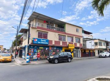 Casa de 10 habitaciones, Guayaquil · Venta de Casa Rentera en 10 de Agosto