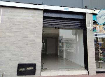 Local comercial · 60m² · 1 Estacionamiento · Local Comercial Planta Baja en Alquiler, Urdesa Central, Marvl