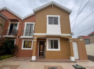 Casa de 5 habitaciones, Guayaquil · Se Alquila Casa en Urb. Marinador Park - Via a Salitre