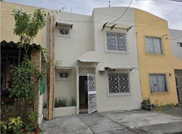 Casa de 3 habitaciones, Guayaquil · Venta de Casa Mucho Lote 1, Etapa Mónaco, Guayaquil, Guayas