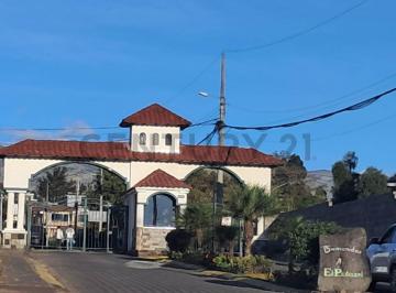 Terreno / Lote · 300m² · Terreno en Venta Urb Exclusiva El Pedregal Alangasi Valle de Los Chillos