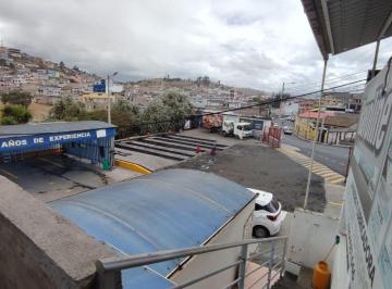 Edificio-Hotel-Fabrica de 2 habitaciones, Latacunga · Venta Lavadora de Autos + Vivienda - Latacunga