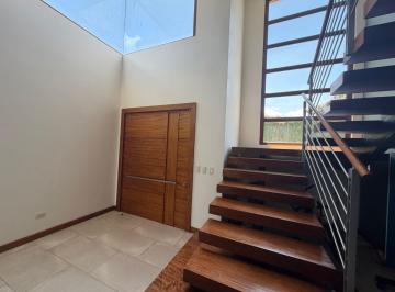 Casa de 3 habitaciones, Quito · Vendo o Rento Espectacular Casa, Lujo Moderna, Terreno 770 m², Construcción 305 m² Nayón Urbanización