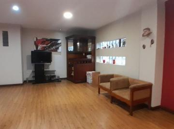 Departamento de 2 habitaciones, Cuenca · Arriendo Departamento Sector Av 10 de Agosto en $450 Sin Amoblar
