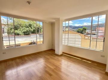 Casa de 5 habitaciones, Quito · Casa Esquinera en Venta – Conjunto Privado | Sector Parque de La Armenia