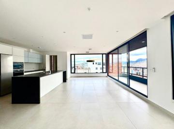 Departamento de 2 habitaciones, Quito · Rento Penthouse en El Sector de González Suárez