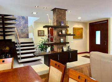 Casa de 4 habitaciones, Quito · Hermosa Casa Grande en Renta Cumbayá!