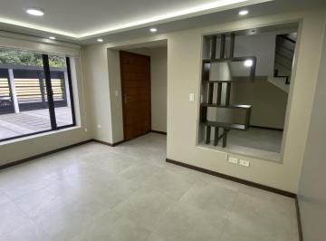 Casa · 179m² · 3 Habitaciones · 2 Estacionamientos · Venta Casa Moderna a Estrenar, 3 Dorm., Sector La Pampa