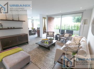 Departamento · 190m² · 3 Habitaciones · 2 Estacionamientos · Departamento en Venta con Jardin en Cumbaya