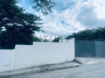 Terreno / Lote · 1719m² · Terreno en Venta - Guayllabamba - Urbanizacion La Policia en Chaquibamba