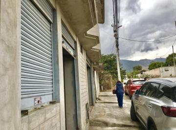 Casa · 410m² · 5 Habitaciones · Jal. Propiedad Comercial y Residencial San Vicente Bajo, Guayllabamba, Cerca a Cuzubamba