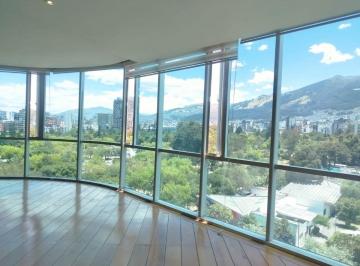Departamento de 2 habitaciones, Quito · Departamento en Venta Av Shyris Frente Al Parque La Carolina