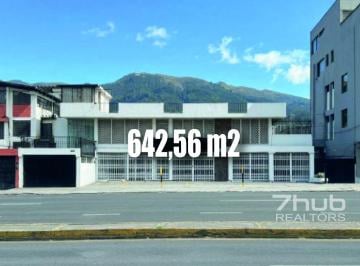 Casa · 939m² · 1 Estacionamiento · Propiedad Comercial Av, Shirys