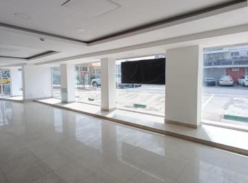 Local comercial , Quito · Oficina de 180 m² de Arriendo Ideal Para Instituciones Financieras Etc/ Sector La Colon/ $2200