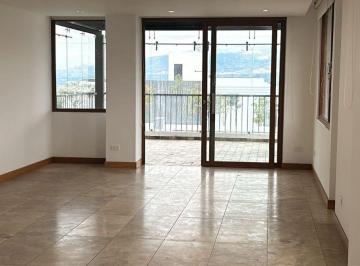 Departamento de 3 habitaciones, Quito · Rento Moderno y Hermoso Departamento