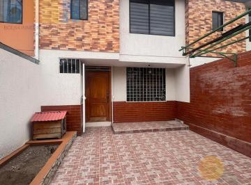 Casa · 177m² · 3 Habitaciones · 1 Estacionamiento · Casa en La Armenia de Venta