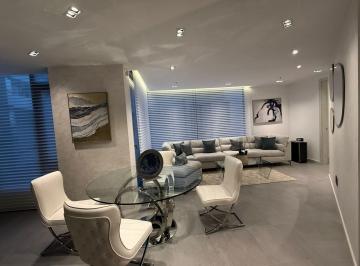 Departamento · 94m² · 1 Habitación · 1 Estacionamiento · De Venta Suite de Lujo Ubicación Privilegia, Sector de La República del Salvador.