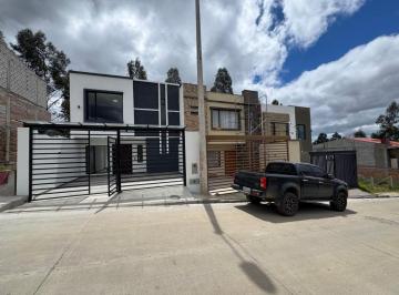 Casa de 3 habitaciones, Cuenca · Casa en Venta, Sector Racar Plaza