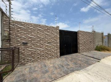 Casa de 3 habitaciones, Salinas · Vendo Casa Amplia en Salinas Santa Paula