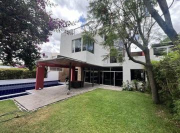 Casa · 420m² · 4 Habitaciones · 3 Estacionamientos · Casa de Venta Ubicada Dentro de Chambalá, Junto a La Viña. Seguridad 24 Horas. Piscina