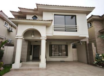 Casa de 4 habitaciones, Guayaquil · Casa en Venta, Km 3 Via a Samborondon Sector del Liceo Panamericano, Cerca de La Uess