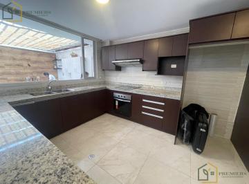 Casa · 200m² · 4 Habitaciones · 2 Estacionamientos · Casa en Renta de 4 Habitaciones en Tumbaco, Cerca Av Interoceanica, Seguridad 24/7
