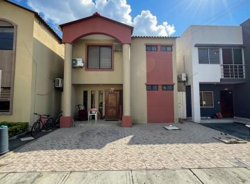 Casa de 3 habitaciones, Daule · En Venta Casa de 3 Dorm. en Urb. Villa Club.