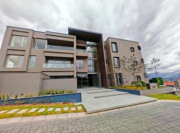 Departamento de 2 habitaciones, Quito · Departamento Moderno de Venta en Cumbayá | 2 Dorm., Vista y Amenidades Exclusivas