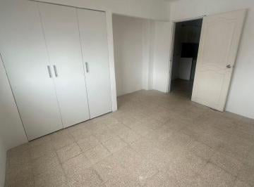 Suite de 1 habitación, Guayaquil · Oportunidad Se Vende Departamento en Edificio Chimborazo Sur, Centro Sur