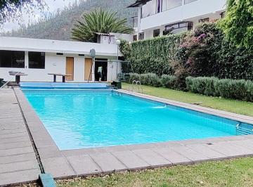Casa de 3 habitaciones, Quito · Espectacular Casa en Alquiler