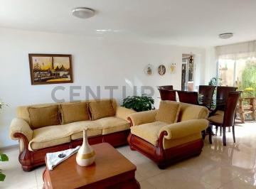 Casa · 197m² · 4 Habitaciones · 4 Estacionamientos · Casa Esquinera Florida Alta por La Ant