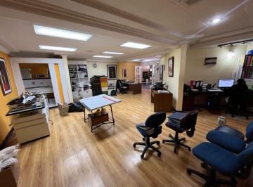 Oficina comercial , Quito · En Renta / Venta Oficina - Sector Granda Centeno Cerca Al Parque y Supermaxi