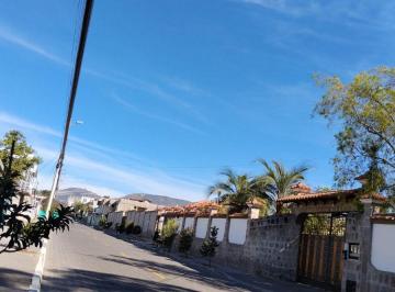 Terreno / Lote , Quito · Terreno de 3500 m² en Renta Calle Los Pino en El Sector San Rafael Parroquia de Calderon