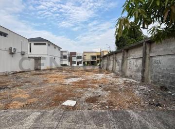 Terreno / Lote · 121m² · Venta de Tereno en Urb. San Antonio
