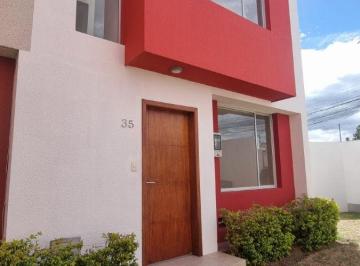 Casa de 3 habitaciones, Quito · Vendo Casa de 85 m² con 3 Dorm. y Patio de 30 m² en La Buena Esperanza Tumbaco