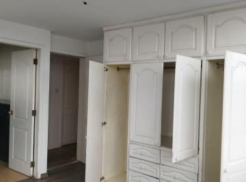 Habitación , Quito · Habitación de Renta con Baño Privado en El Pinar Bajo a Dos Cuadras del Cc. Bicentenario Norte de Qu