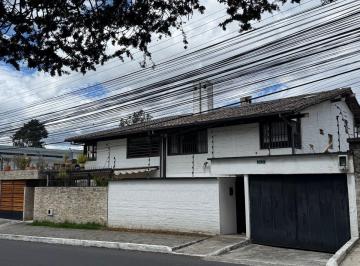 Casa de 3 habitaciones, Quito · Casa de 217 m² con 3 Dorm. en Venta en Quito Tenis