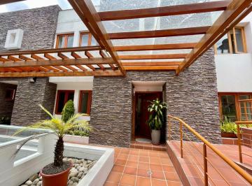 Casa · 161m² · 3 Habitaciones · 2 Estacionamientos · Casa de Venta en Miravalle Sector Rancho San Francisco